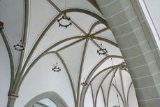 Das Gerüst ist in der Stadtpfarrkirche abgebaut (Foto: Karl-Franz Thiede)